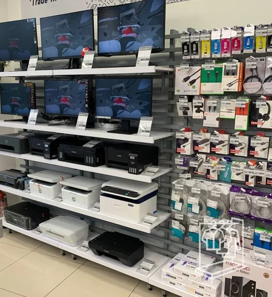 Посилена пристінна стійка з полицями для магазину фото 4